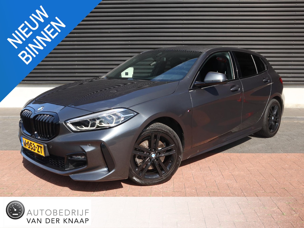 BMW 1-serie - 118i High Executive M Sport | Clima | Cruise | Navi FullMap | Leder | LED | Carplay | PDC - AutoWereld.nl