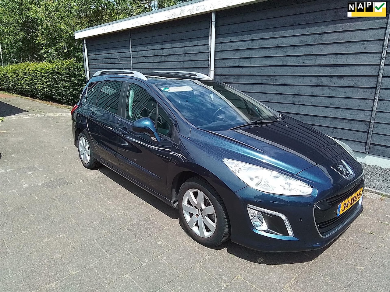 Peugeot 308 SW - 1.6 VTi Active Zeer lux,s Airco/Trekhaak Paneramadak Led verlichting - AutoWereld.nl