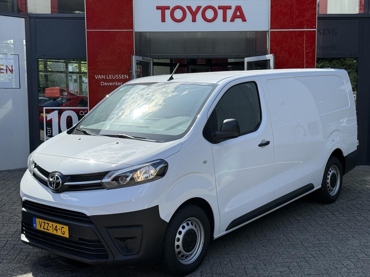 Toyota PROACE Long Worker - 2.0 D-4D 145PK LIVE Toyota ProAce Long Worker 2.0 D-4D LIVE APPLE/ANDROID AIRCO CRUISE LAA - AutoWereld.nl
