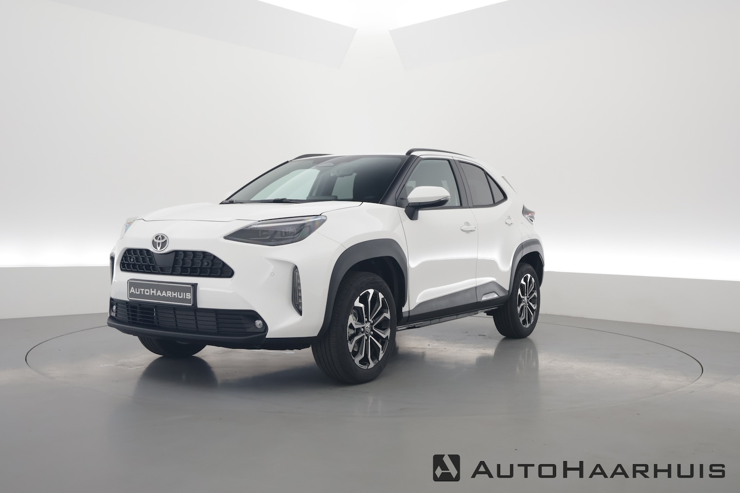 Toyota Yaris Cross - 1.5 Hybrid Teamplayer 130pk | Winter pakket | Safety pakket | Navi | Adapt. Cruise | Camer - AutoWereld.nl