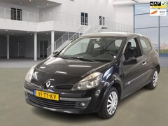 Renault Clio - 1.6-16V Exception/AIRCO/CRUISE/HALF LEDER/PARKEERSENS ACHTER