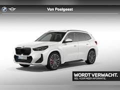BMW X1 - xDrive30e M-Sport Pro 20 Inch / Adaptief Onderstel / Comfort Acces / Glazen Schuifdak / Di
