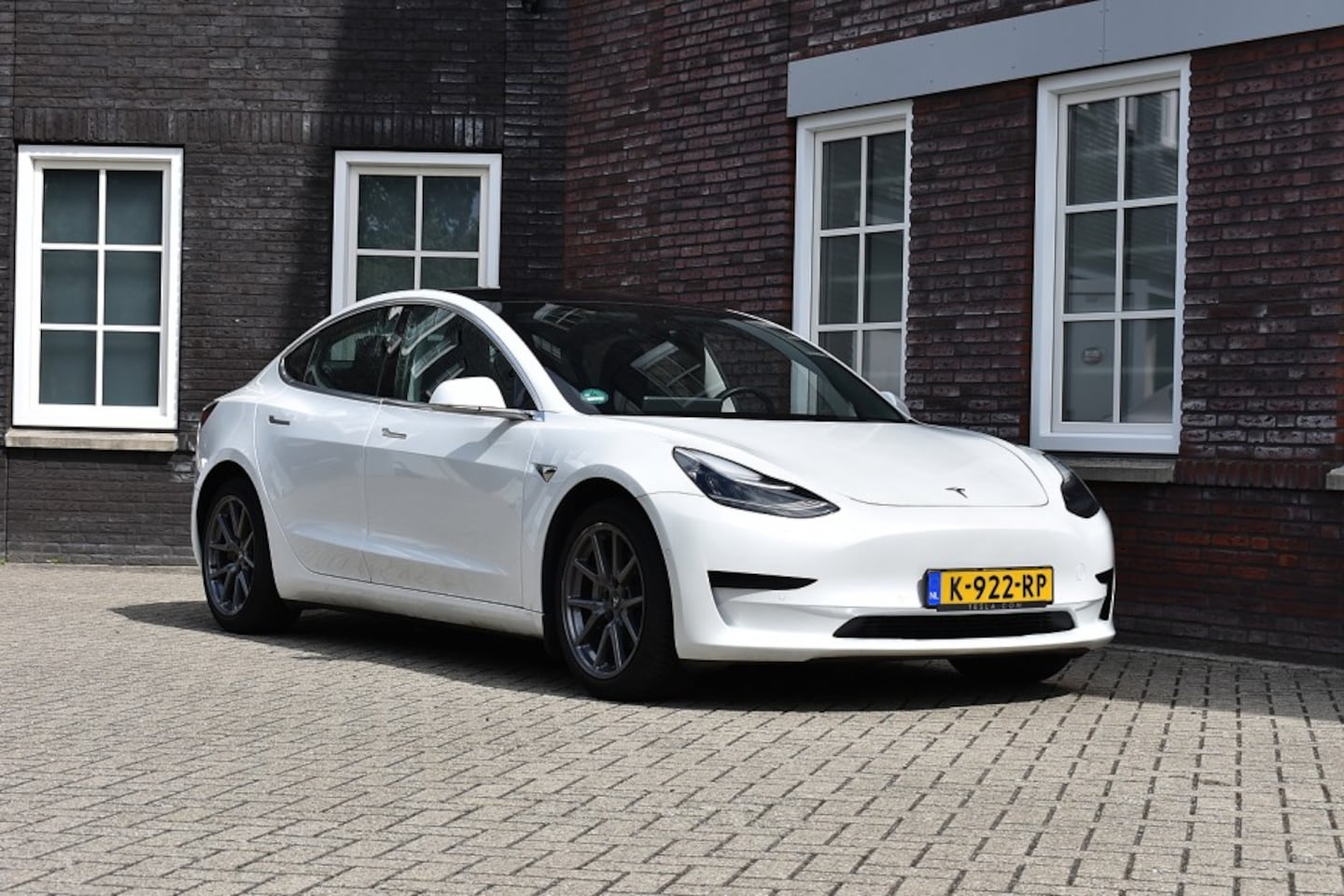 Tesla Model 3 - Standard RWD Plus 60 kWh - AutoWereld.nl