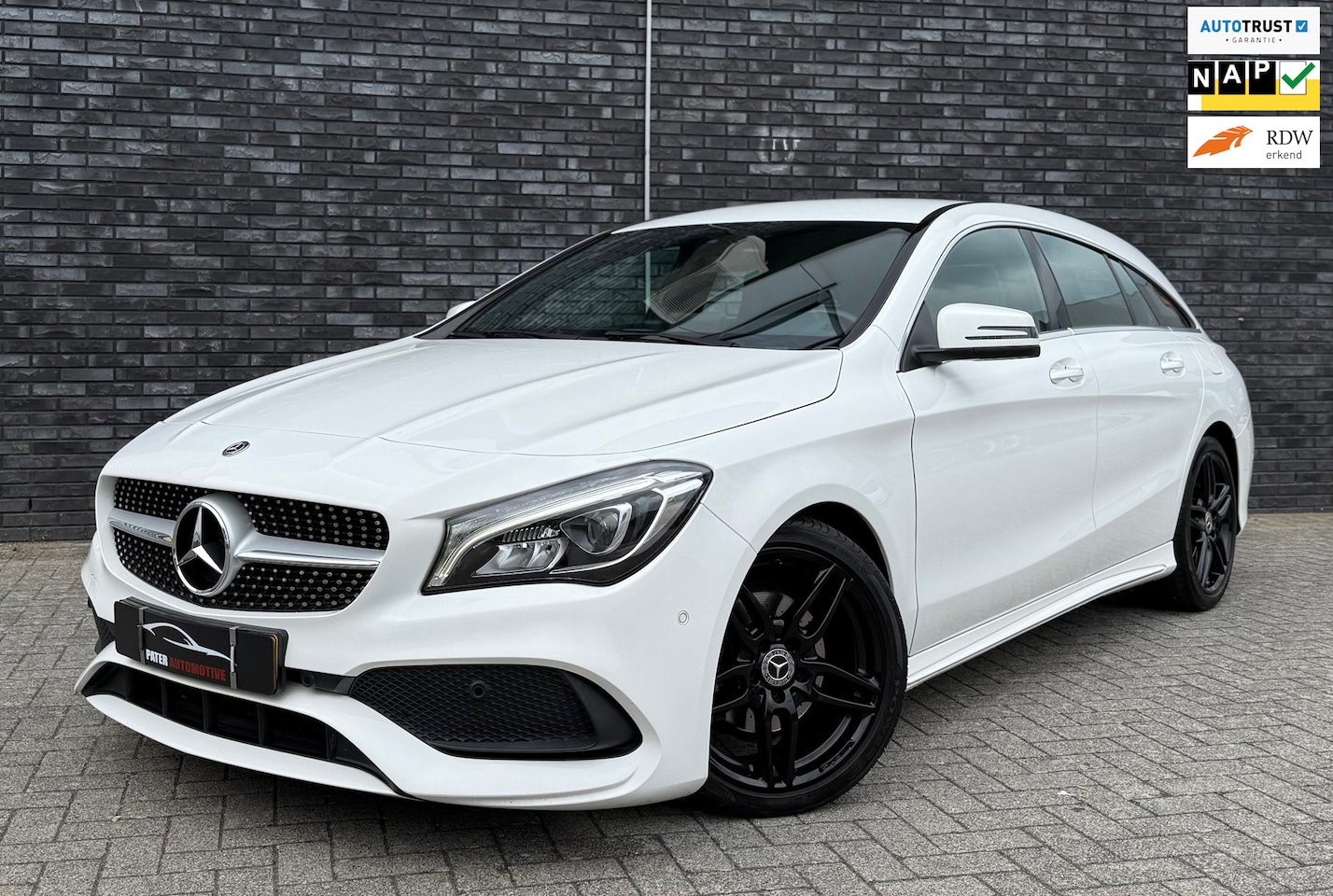 Mercedes-Benz CLA-klasse Shooting Brake - 200 d AMG 1500kg Trekgewicht|Camera|Apple Carplay|Cruise|Stoelverwarming - AutoWereld.nl