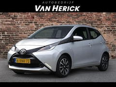 Toyota Aygo - 1.0 VVT-i x-play 5 deurs | Automaat | Navigatie | Camera