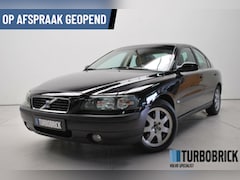 Volvo S60 - 2.4 140PK |Clima|Cruise|Afn. trekhaak|Dealer onderh.|Youngtimer|Sport int