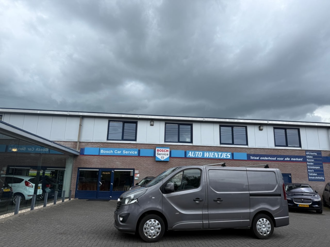Opel Vivaro - 1.6 CDTI 88kw | L1 Sport | Airco | Navi - AutoWereld.nl