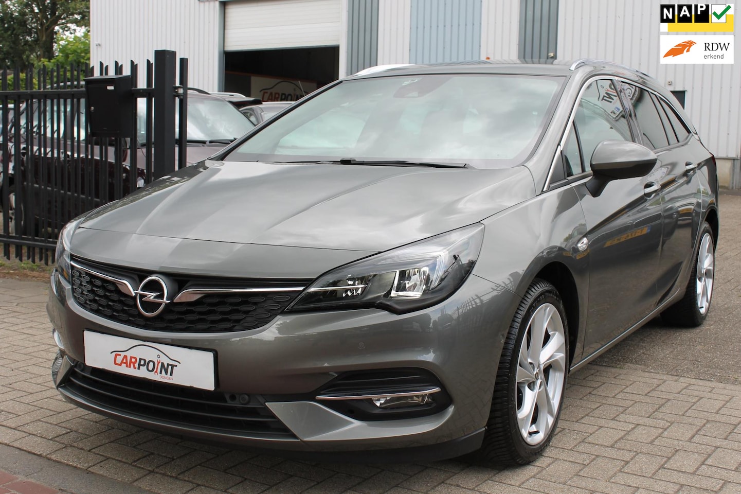Opel Astra Sports Tourer - 1.2 Ultimate Leer Keyless LED Camera Full Options! - AutoWereld.nl