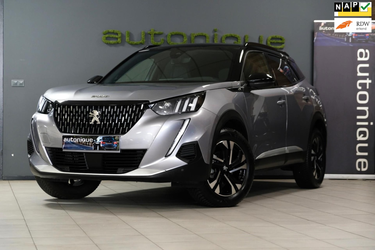 Peugeot 2008 - 1.2 PureTech GT *Uniek 20.047km* Navi/Camera/Stoelverwarming 15 STUKS OP VOORRAAD - AutoWereld.nl