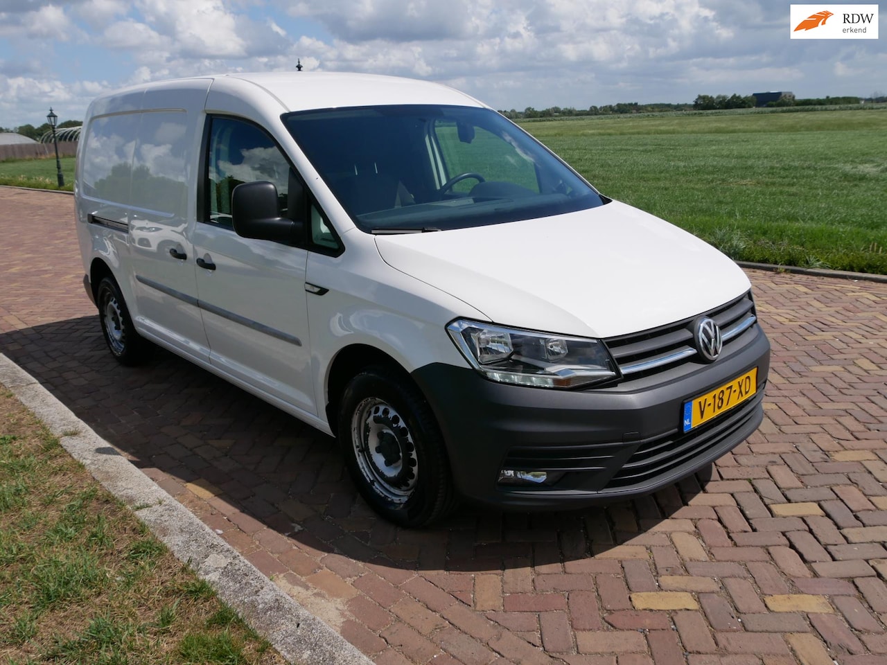 Volkswagen Caddy Maxi - 2.0 TDI L2H1 BMT Trendline 55kW AC CRUISE ** 7899 EX BTW ** - AutoWereld.nl