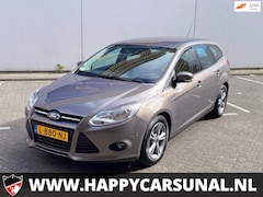 Ford Focus Wagon - 1.0 EcoBoost Titanium, AIRCO, NAVI, NAP, NIEUWE APK