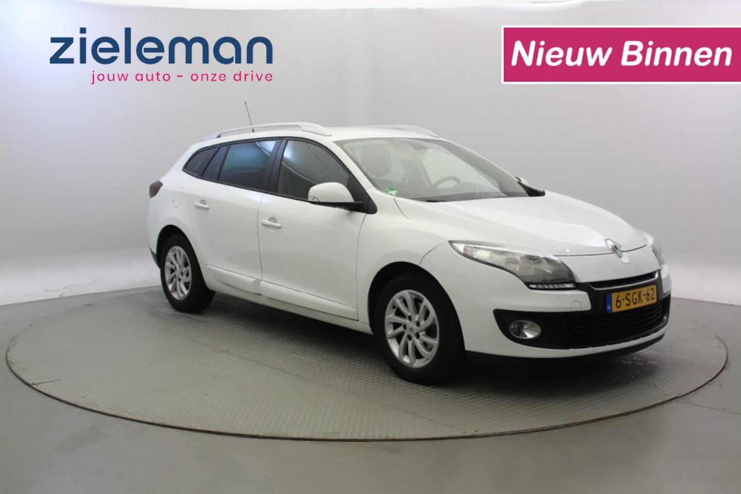 Renault Mégane Estate - 1.5 Dci Estate Expression - Clima, Navi, Trekhaak - AutoWereld.nl
