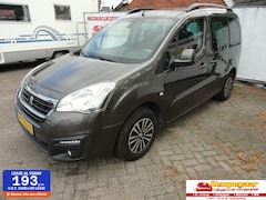 Peugeot Partner Tepee - 1.2 Rolstoel auto met nieuwe Motor