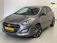 Hyundai i30 - 1.6 GDi / Aut / Clima / Bluetooth / 18" LM velgen