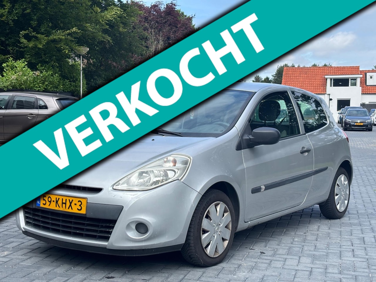 Renault Clio - 1.2 Special Line/Aurco/Navi/NAP/Trekhaak - AutoWereld.nl