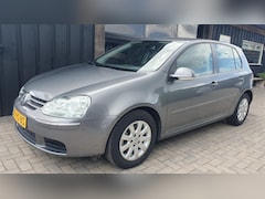 Volkswagen Golf - 2.0 FSI Comfortline Automaat *SCHADE AUTO