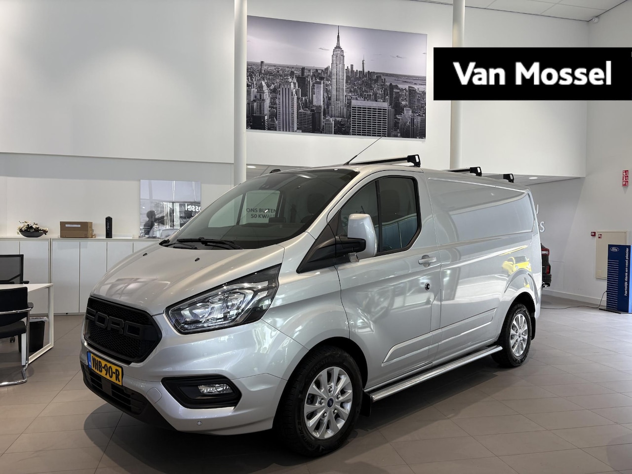 Ford Transit Custom - 300 2.0 TDCI L1H1 Limited | AUTOMAAT | ADAPTIVE CRUISE | NAVIGATIE | CAMERA - AutoWereld.nl