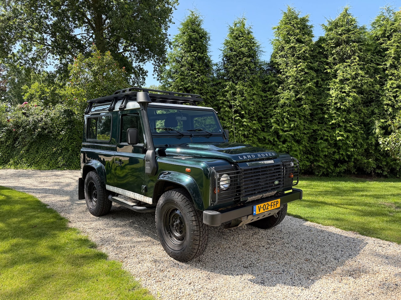 Land Rover Defender - 2.2 D SW 90" SE 4 persoons euro 5 - AutoWereld.nl