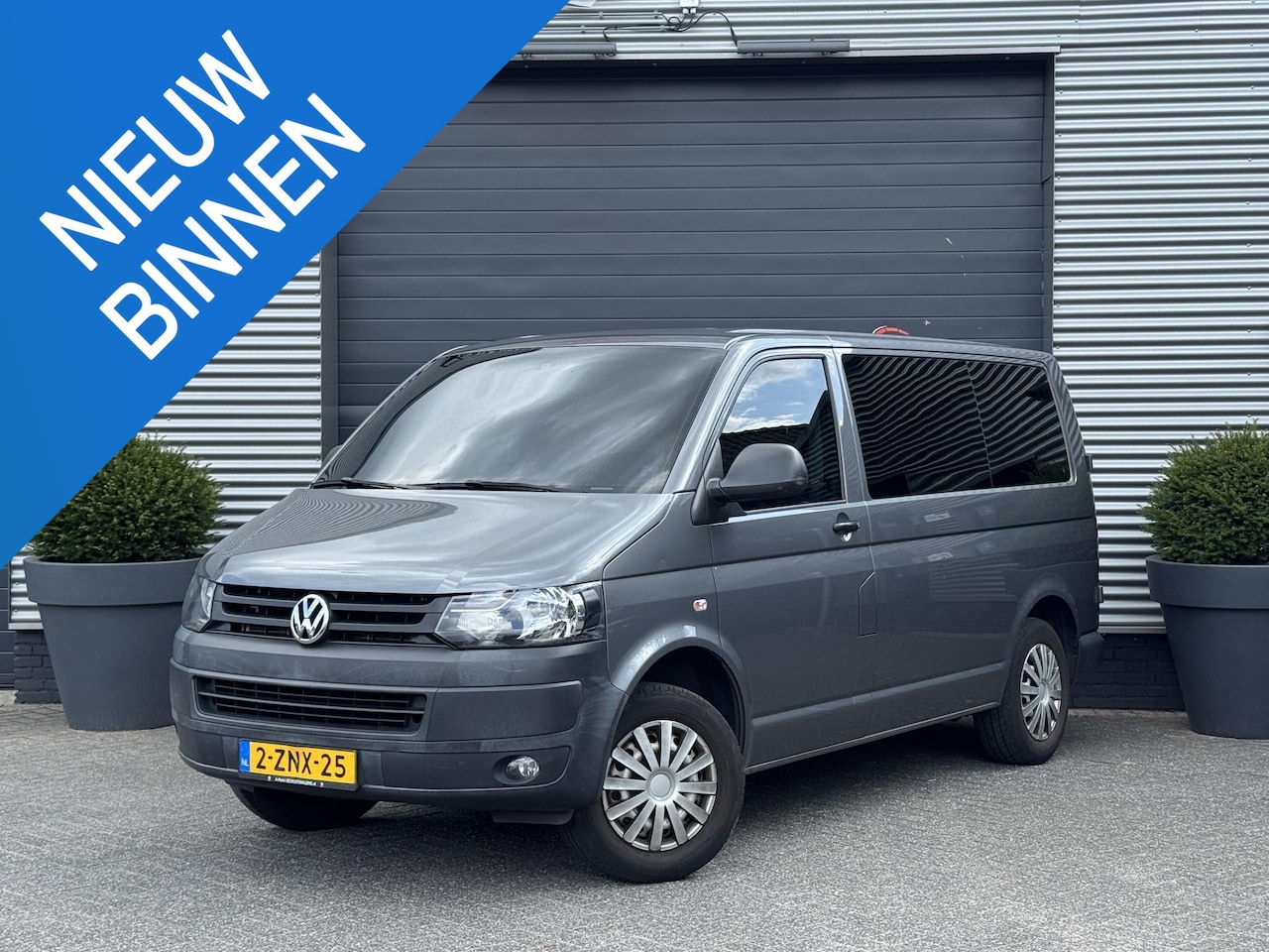 Volkswagen Transporter Kombi - 2.0 TDI L1H1 BM Comfortline Rolstoel Vervoer | Luchtvering | Camera | Navigatie | - AutoWereld.nl