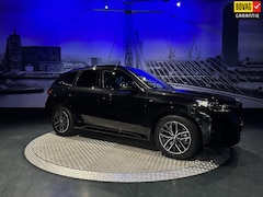 BMW X1 - SDrive20i M Sport *H&K*HUD*ElecStoelverst*Winterpack*3DView