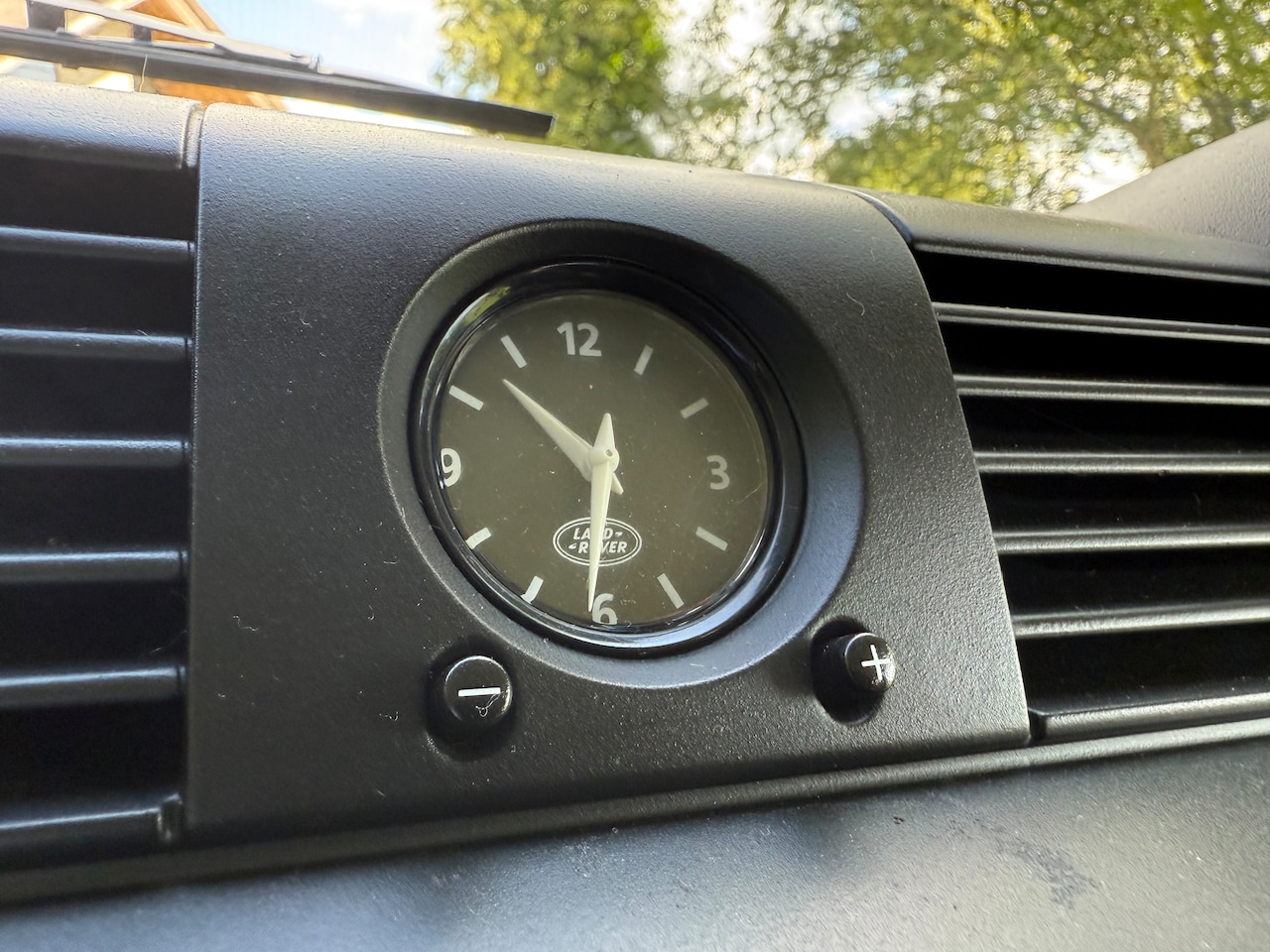 Land Rover Defender - 2.2 D SW 90" SE 4 persoons euro 5