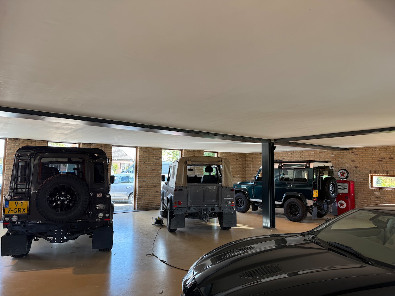 Land Rover Defender - 2.2 D SW 90" SE 4 persoons euro 5