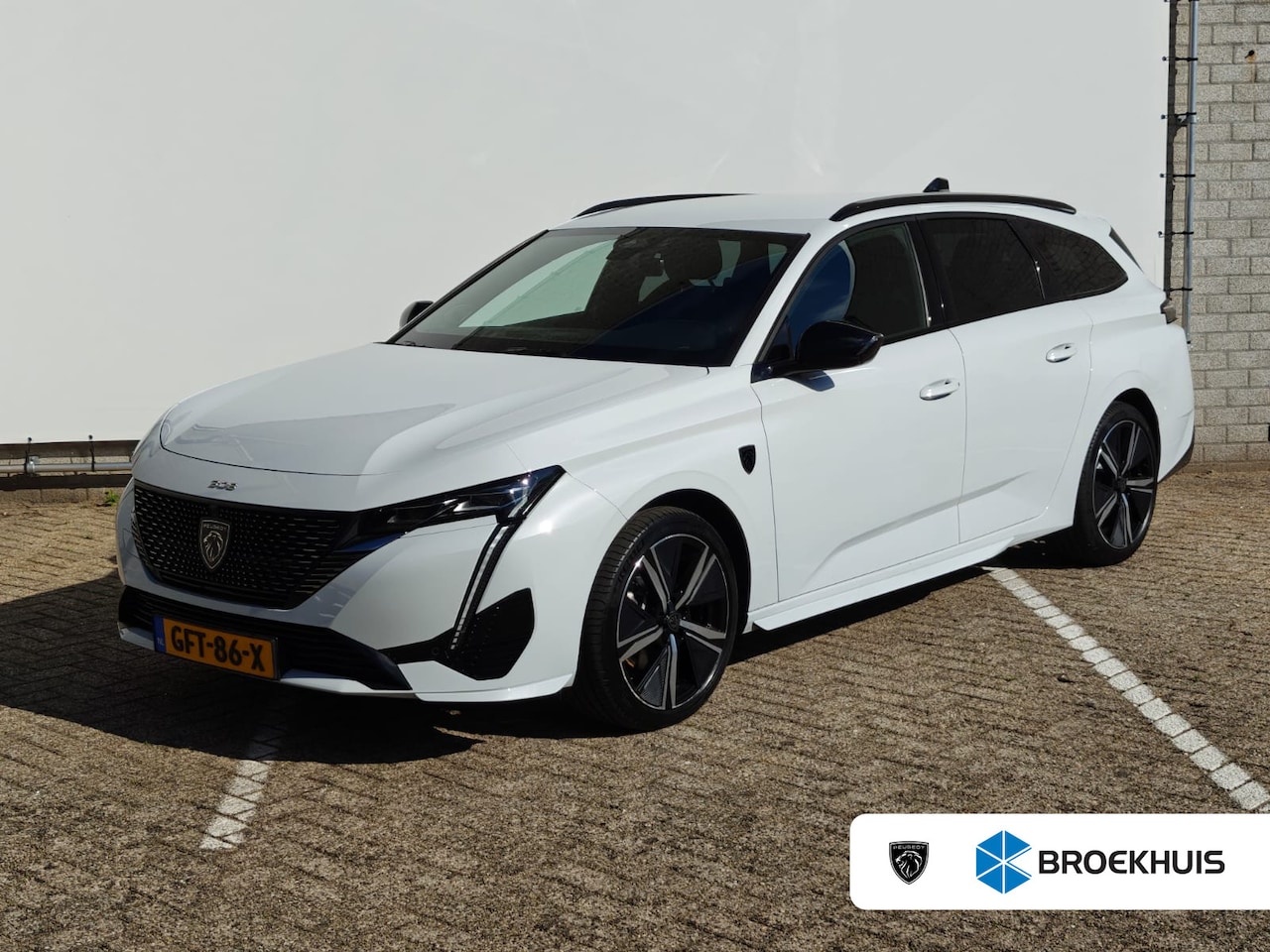 Peugeot 308 SW - 1.2 PureTech GT | Achteropkomend verkeer waarschuwing | Achteruitrijcamera | Apple Carplay - AutoWereld.nl