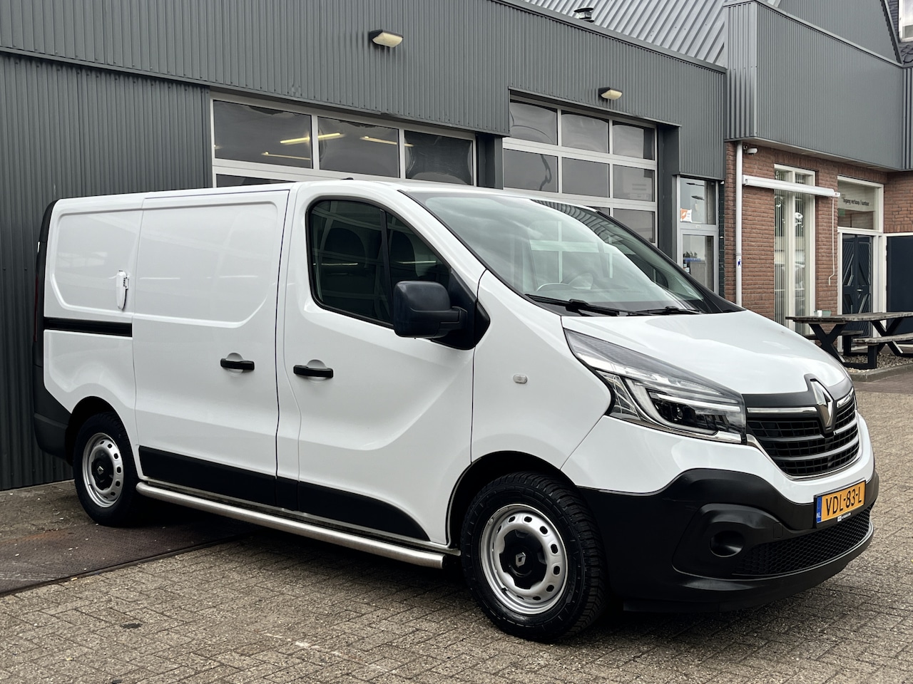 Renault Trafic - 1.6 dCi L1H1 2x Schuifdeur Kastinrichting Airco Cruise controle Kastinrichting 3-Persoons - AutoWereld.nl