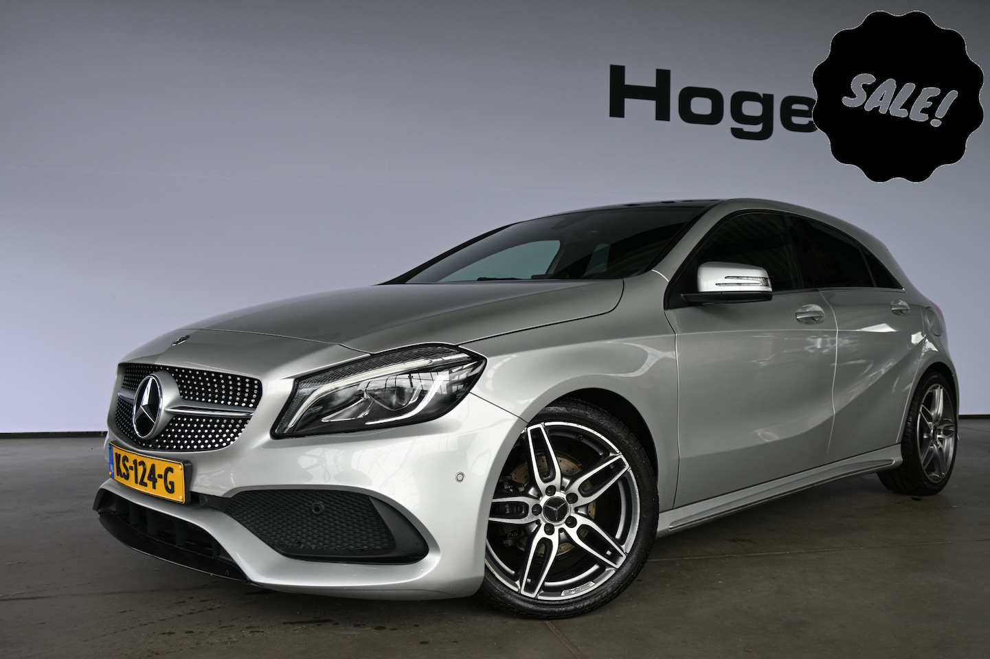 Mercedes-Benz A-klasse - 160 Ambition AMG Automaat Navigatie LED Rijklaaprijs Inruil Mogelijk! KLAAR - AutoWereld.nl