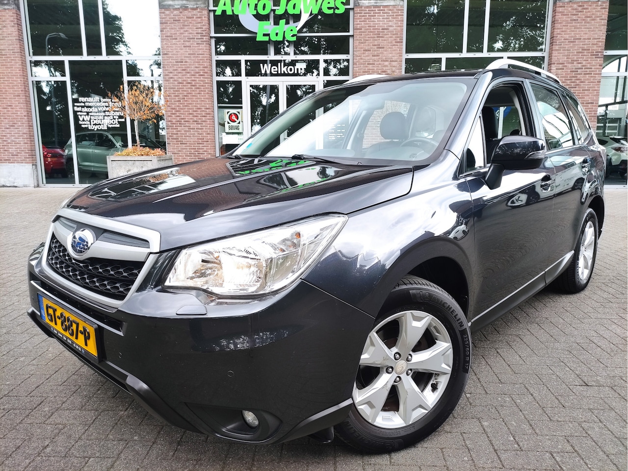 Subaru Forester - 2.0 Luxury Trekhaak - Leder - Navigatie - Achteruitrijcamera - Parkeersensoren - Stoelverw - AutoWereld.nl
