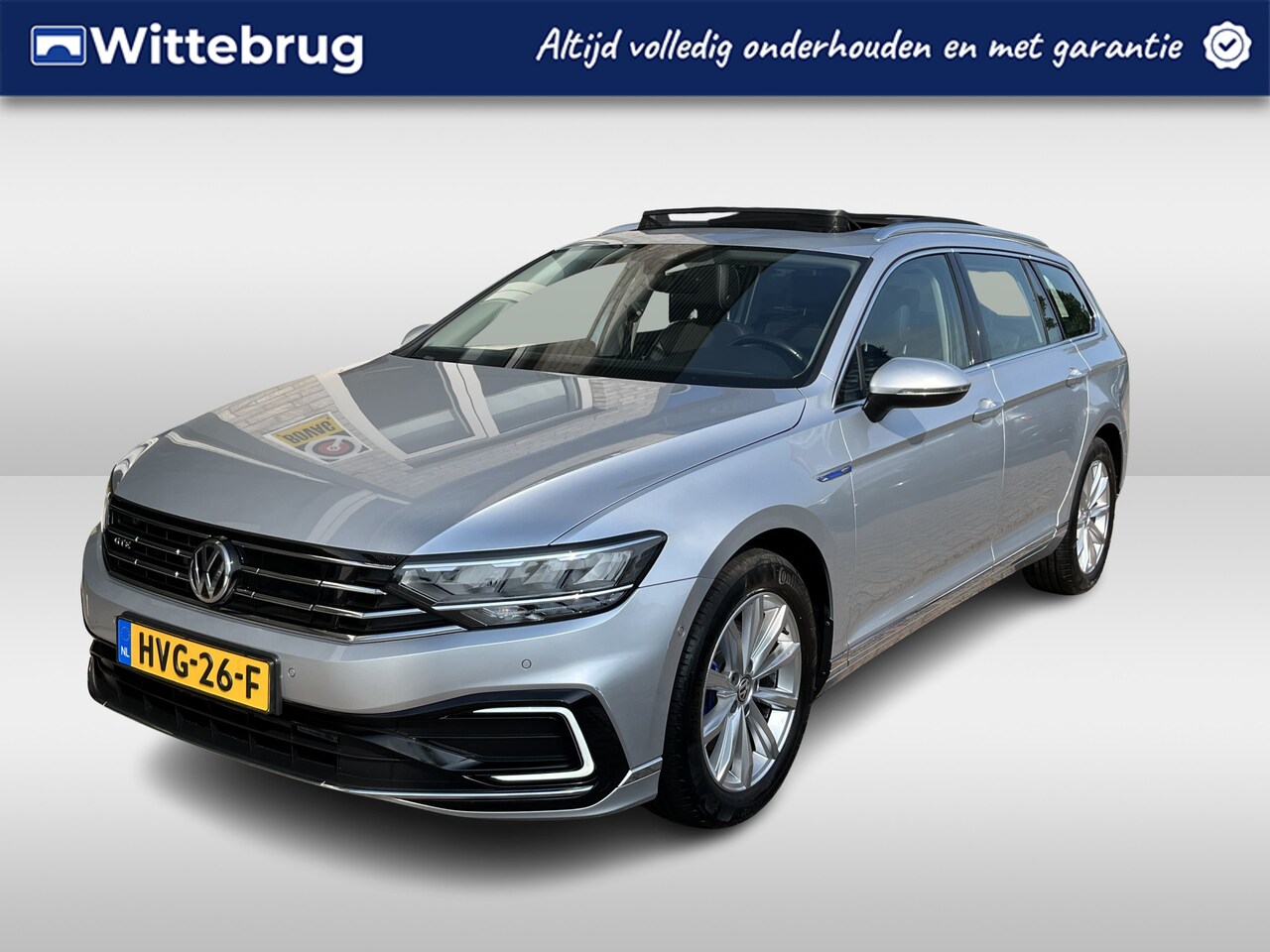 Volkswagen Passat Variant - 1.4 TSI PHEV GTE Business / AUTOMAAT/ 218 PK/ PANO/ TREKHAAK/ CAMERA/ PARK. SENSOREN V+A/ - AutoWereld.nl