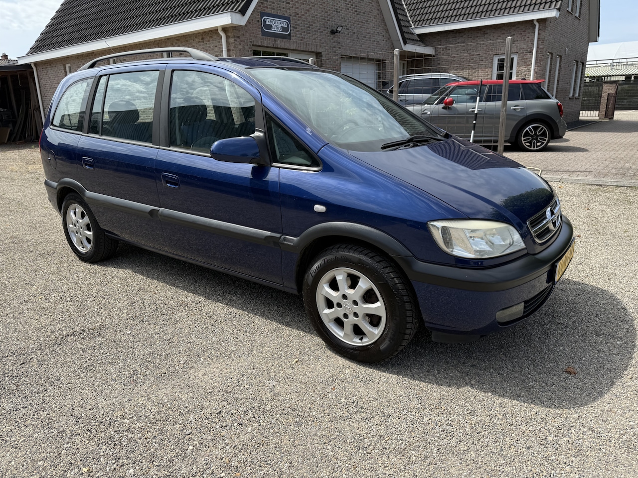 Opel Zafira - 1.8-16V Elegance Navigator. Zeer netjes !! Apk nieuw ! - AutoWereld.nl