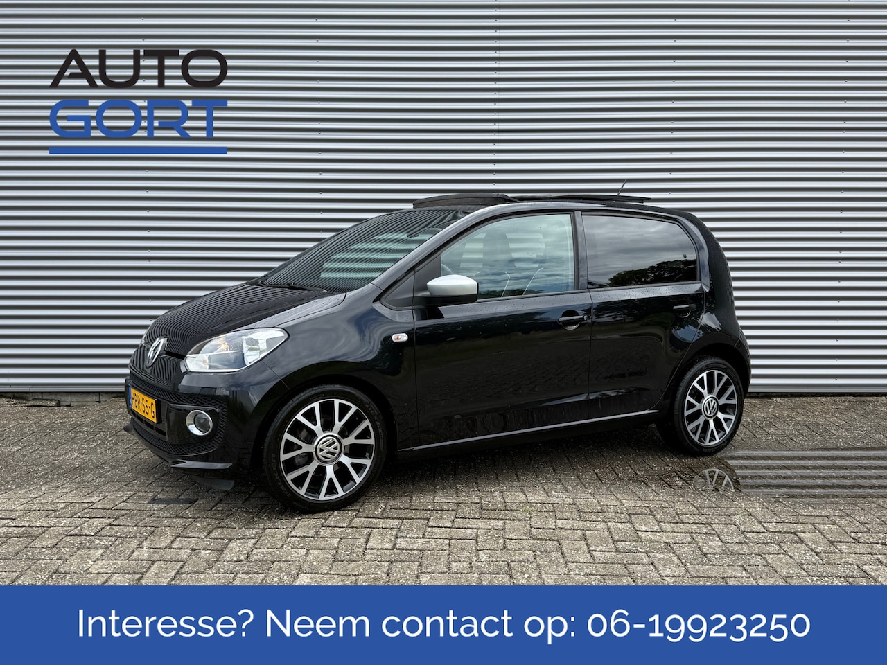 Volkswagen Up! - 1.0 75pk Groove up! | Leder | Panodak | Fender Audio | Cruise | Airco | 5 Deurs - AutoWereld.nl