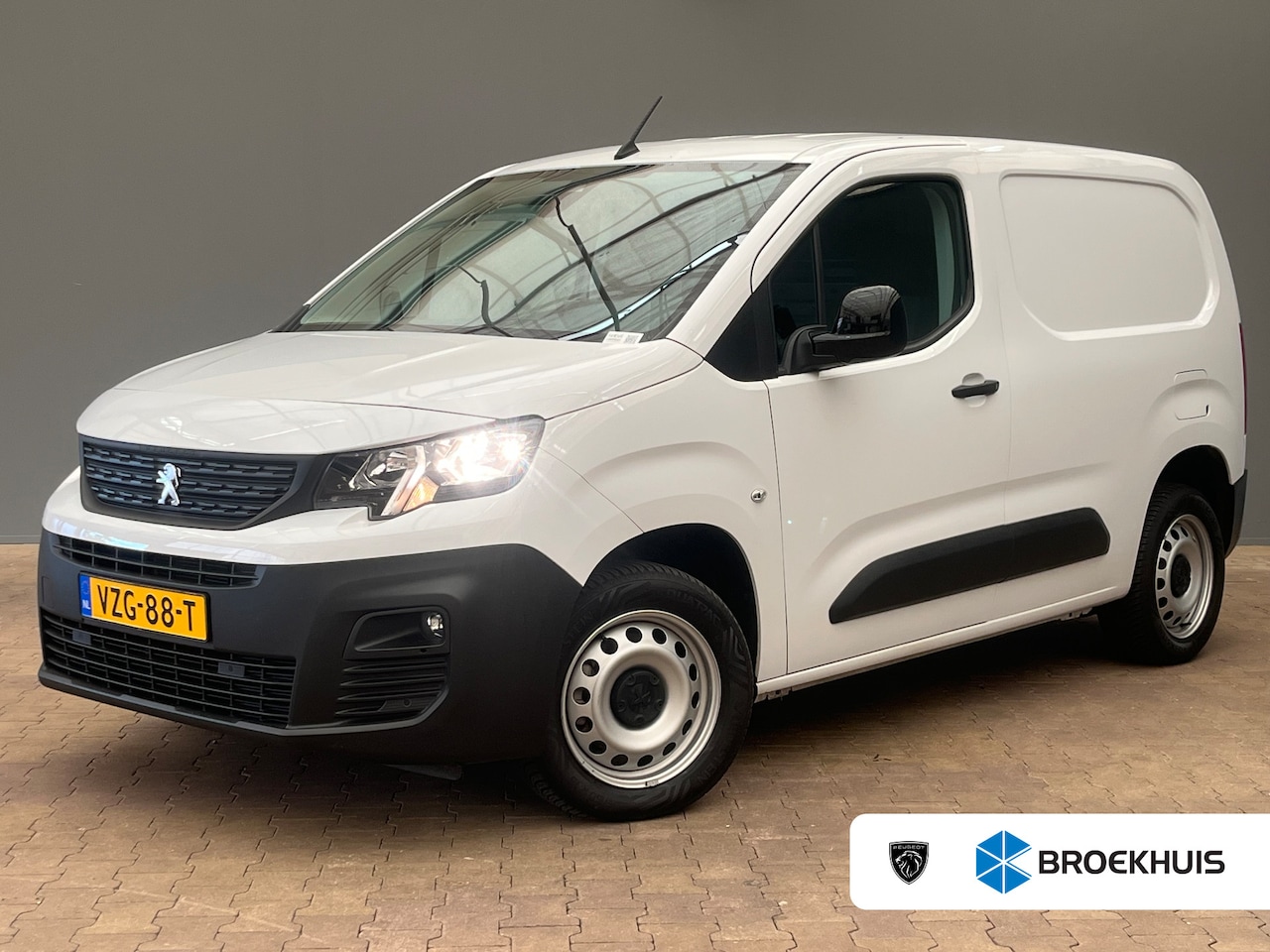 Peugeot Partner - 1.5 BlueHDi 100 S&S L1 | Dodehoek camera | Achteruitrijcamera | Navi by app | Airco | Crui - AutoWereld.nl