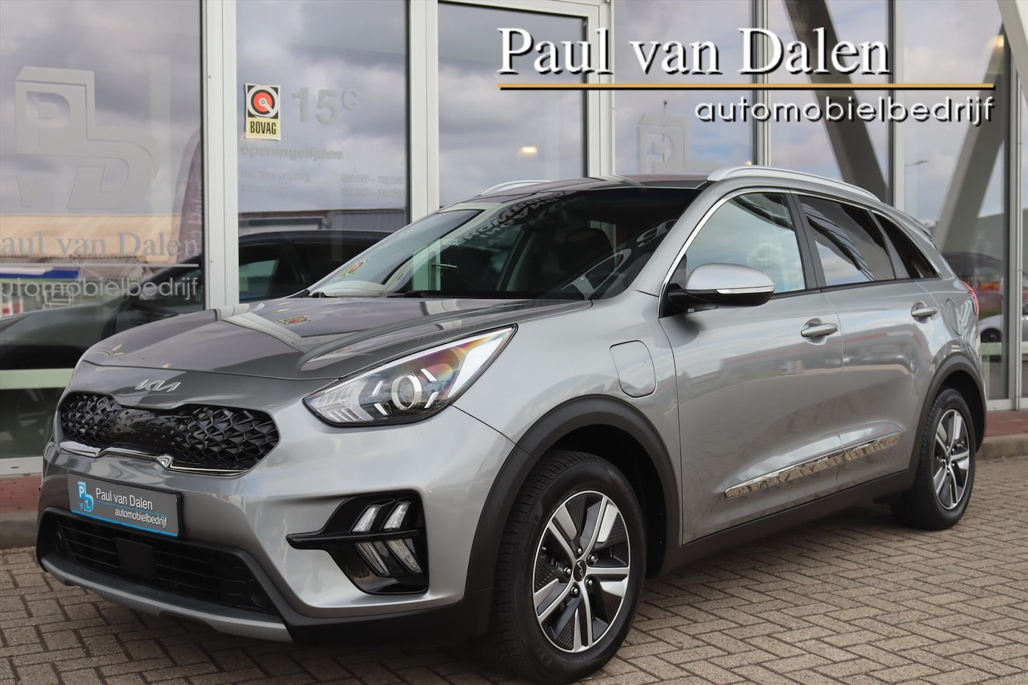 Kia Niro - 1.6 GDi PHEV 141PK AUTOMAAT DYNAMICLINE Navi carplay | Adapt.Cruise | Stoel/stuurverw. | C - AutoWereld.nl