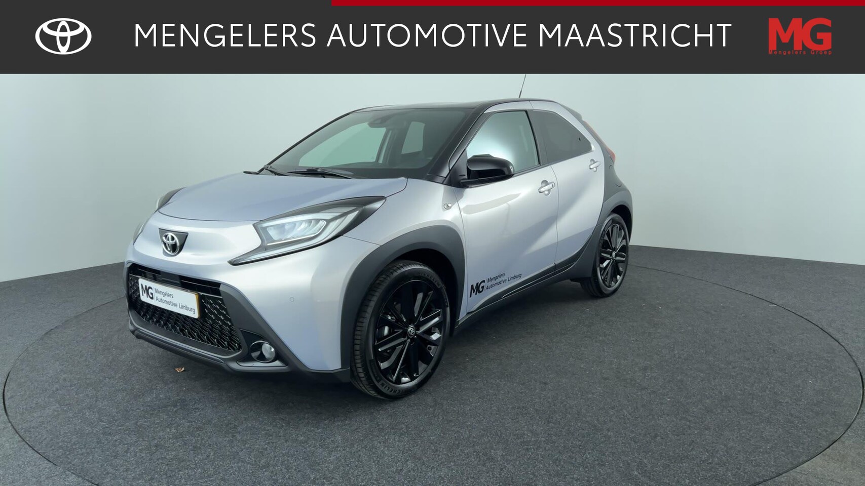 Toyota Aygo X - 1.0 VVT-i MT JBL / Stoelverwarming / Keyless / Parkeersensoren - AutoWereld.nl