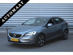 Volvo V40 - 1.5 T2 123pk Momentum Automaat Clima Cruise Navi Camera 17"LMV