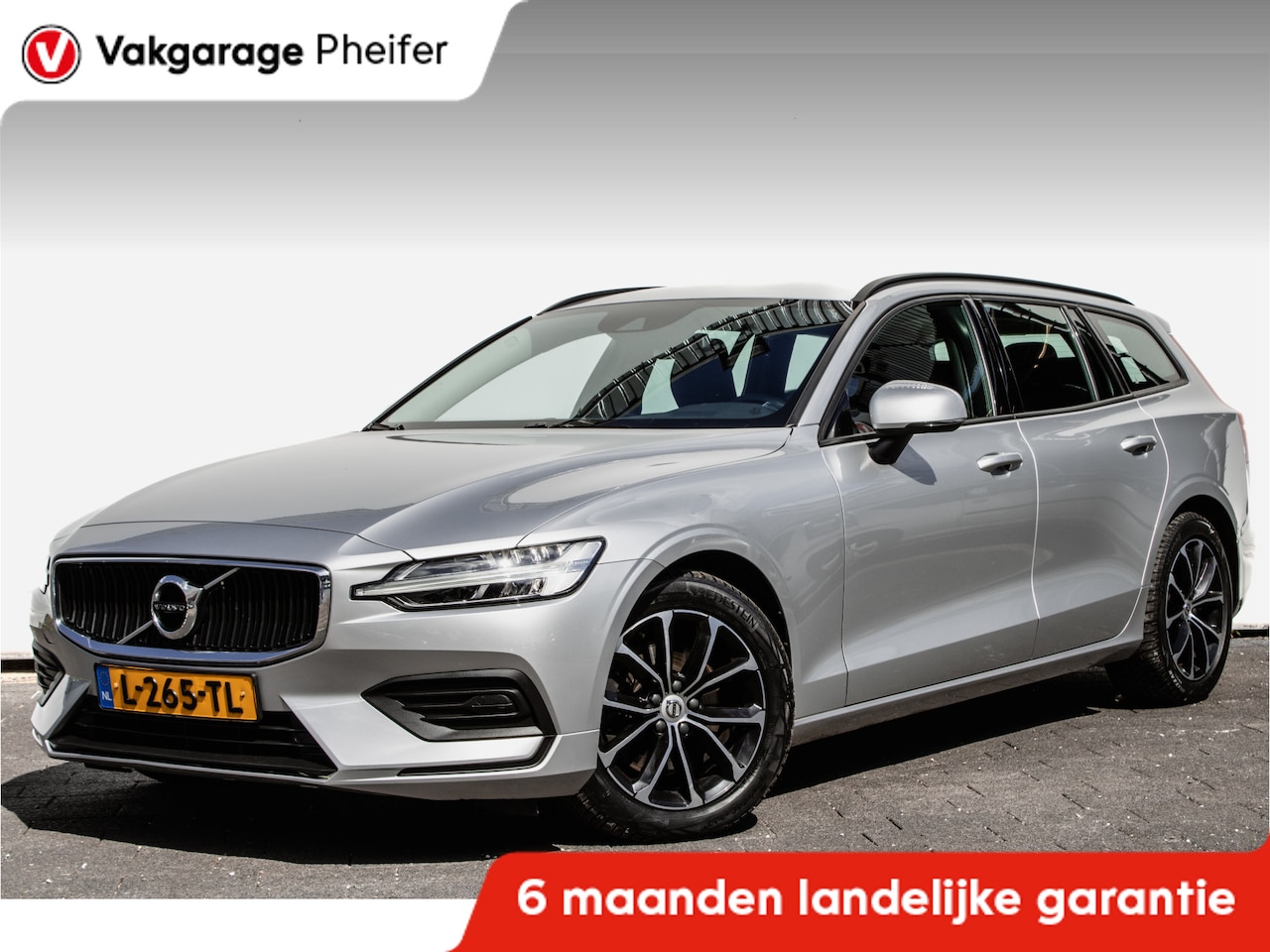 Volvo V60 - 2.0 B3 Momentum Advantage Trekhaak/ Lederen int./ Stuur+stoelverwarming/ DAB+/ Carplay/ Cr - AutoWereld.nl