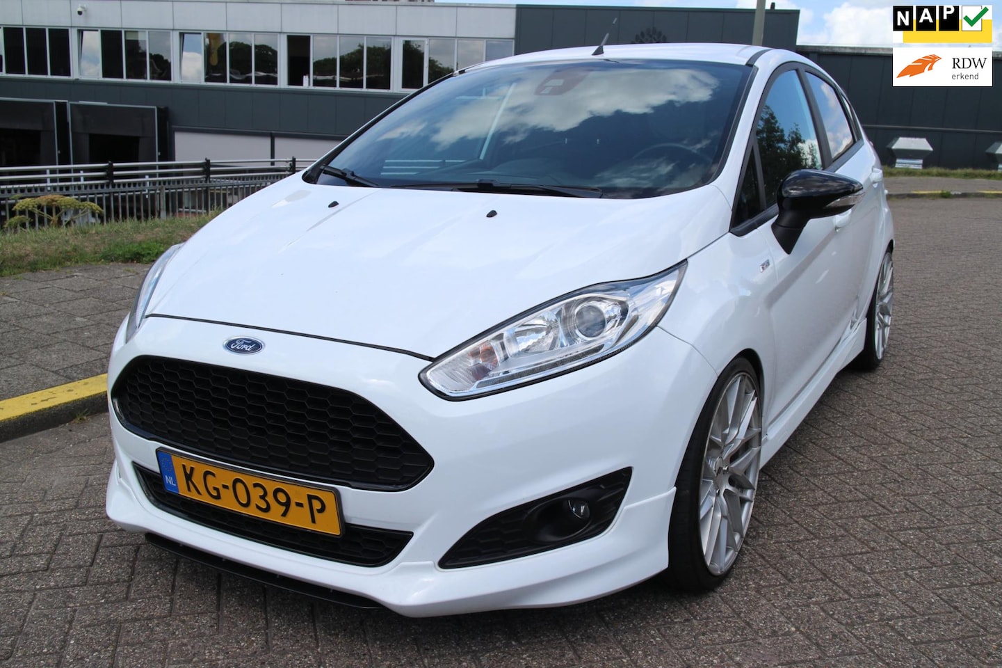 Ford Fiesta - 1.0 EcoBoost ST-Line 1.0 EcoBoost ST Line - AutoWereld.nl
