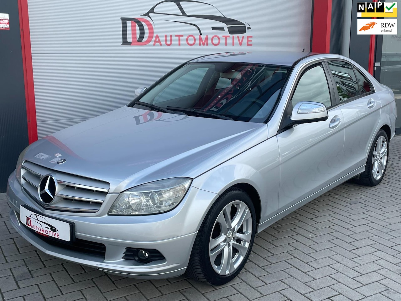Mercedes-Benz C-klasse - 180 K. Classic AUT/TREKHAAK/CLIMA/CRUISE - AutoWereld.nl