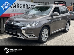 Mitsubishi Outlander - 2.4 PHEV Instyle 18"/Trekhaak/LED/Leder/Zonnedak/Stoel + stuurverwarming/Dodehoek/PDC v+a/