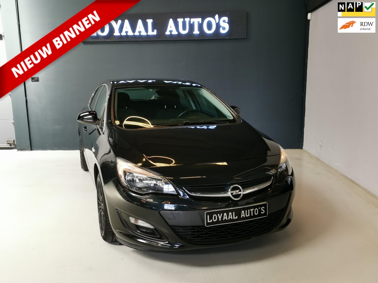 Opel Astra - 1.4 Turbo Rhythm | NAVI | AIRCO | CRUISE | TREKHAAK | PDC | NAP | APK. - AutoWereld.nl