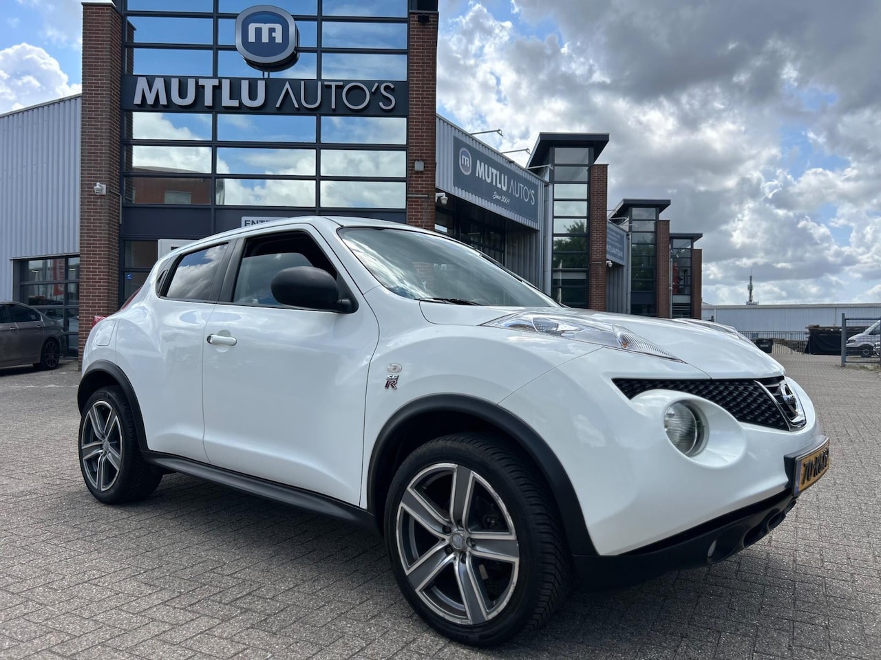 Nissan Juke - 1.6 Acenta Eco Airco Camera PDC NAP APK - AutoWereld.nl
