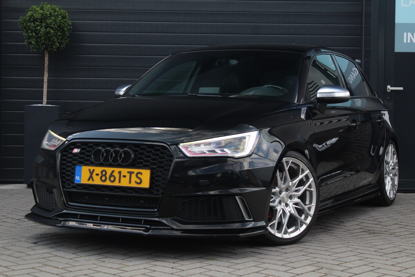 Audi S1 - Sportback 2.0 TFSI Quattro Pro Line Plus | Kuipstoelen | Custom Stuur - AutoWereld.nl
