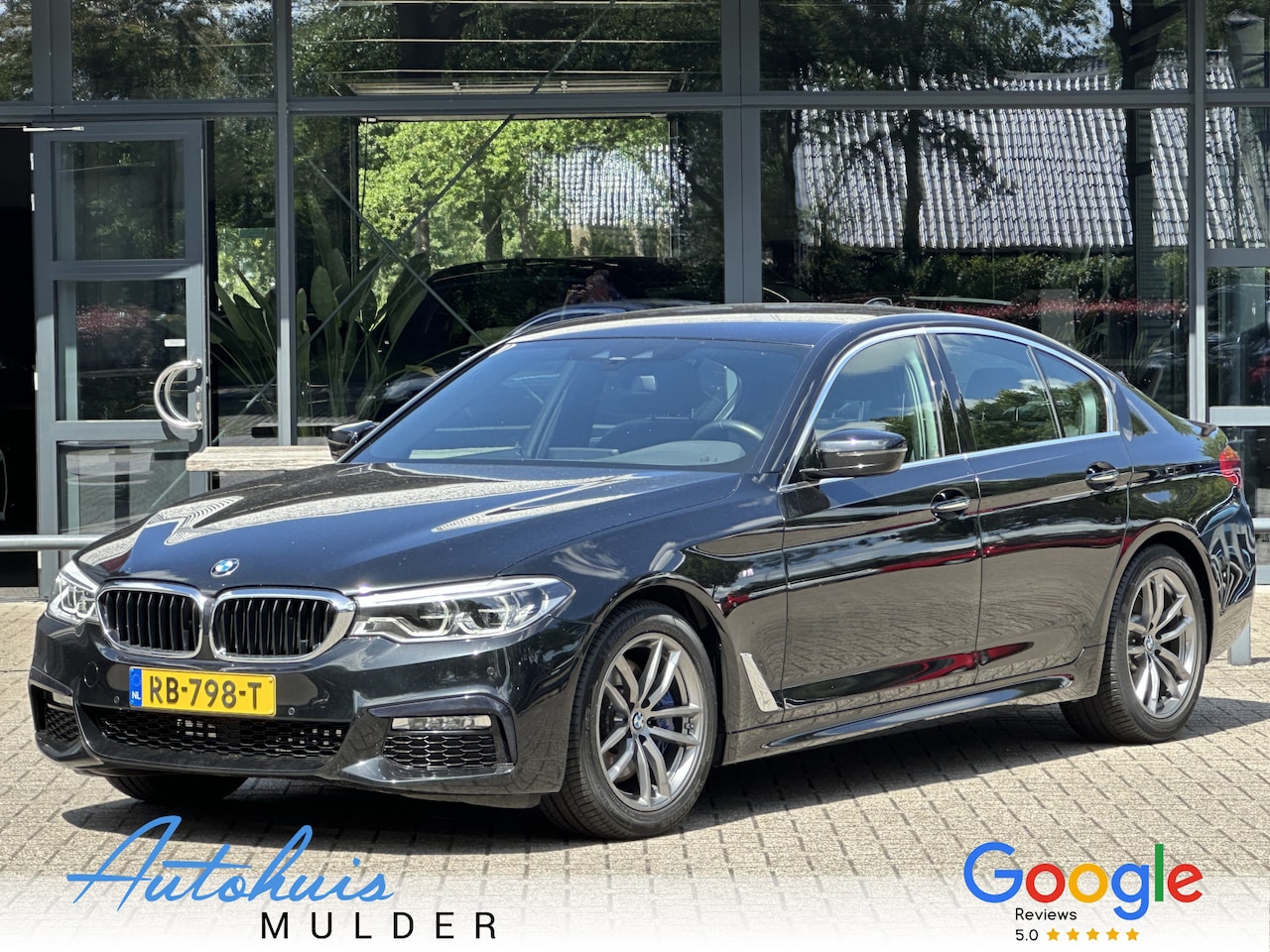 BMW 5-serie - 530i High Executive M-Pakket/Trekhaak/Leder/1e eigenaar/DLR onderhouden - AutoWereld.nl