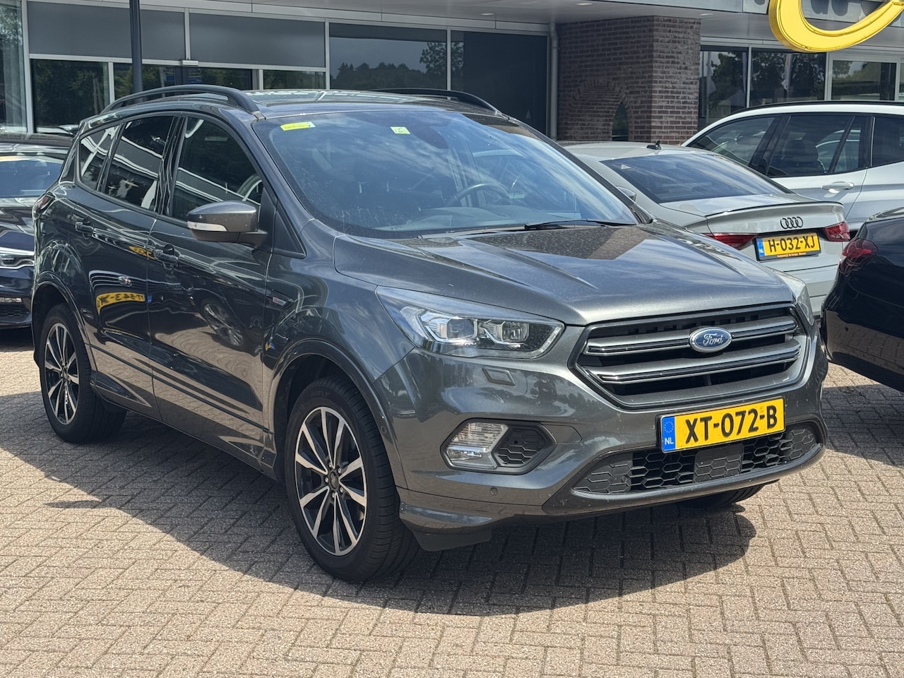 Ford Kuga - 1.5 EcoBoost ST Line / Trekhaak / Camera / Leder&Alcantara / Keyless / 18'' / Navigatie / - AutoWereld.nl