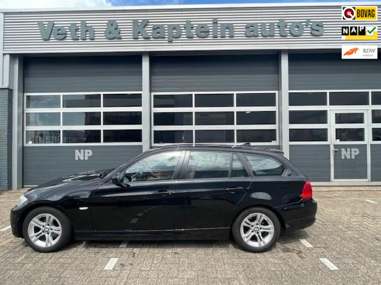 BMW 3-serie Touring - 318d Corporate Lease Luxury Line 318d Corporate Lease Luxury Line - AutoWereld.nl