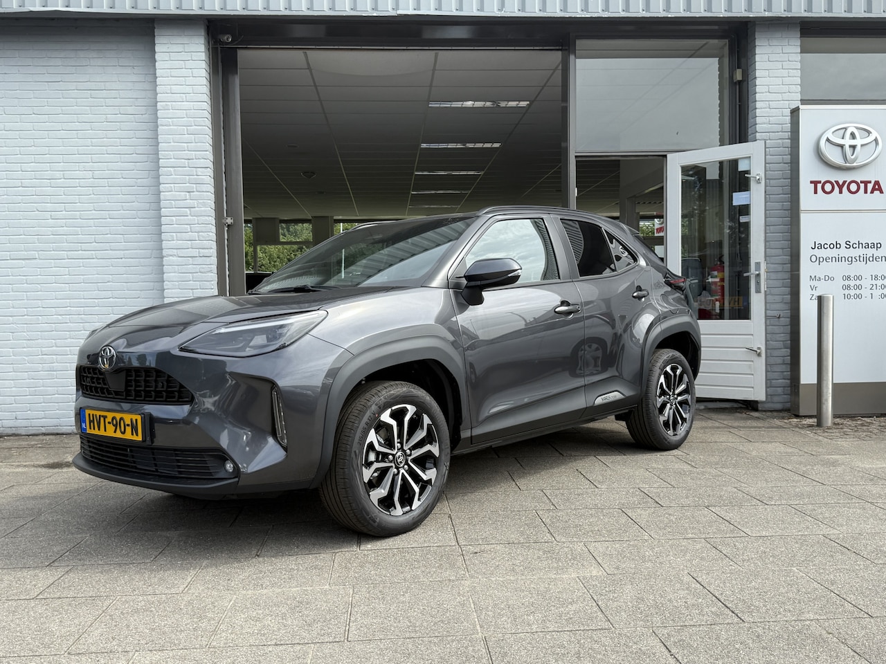 Toyota Yaris Cross - 1.5 Hybrid 130 Dynamic Comfortpack|Parkeersensoren|Blindspot|Stoelverwarming Nieuwe auto, - AutoWereld.nl