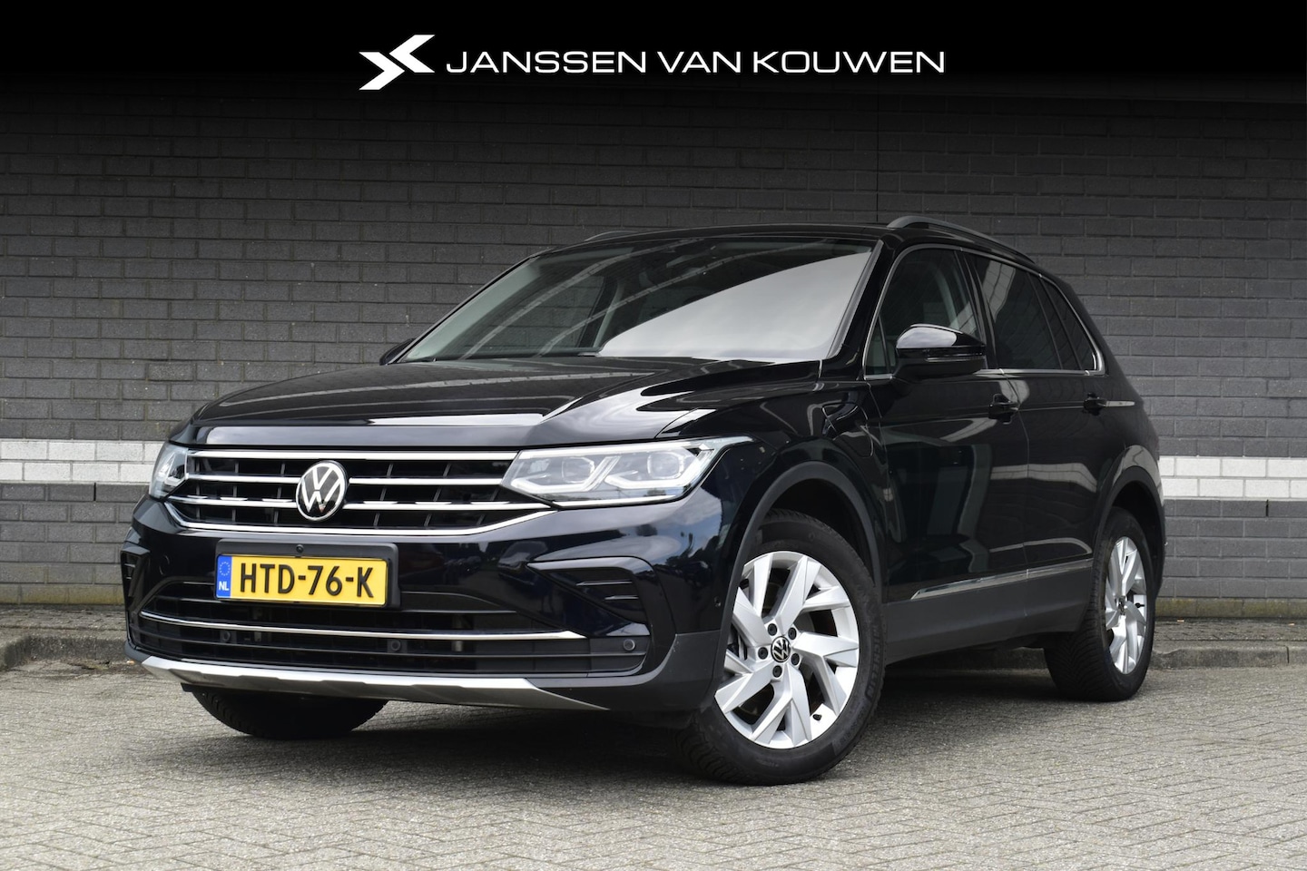 Volkswagen Tiguan - 1.4 TSI eHybrid / Pano / Leder / Carplay / Stoel-Stuurverwarming - AutoWereld.nl