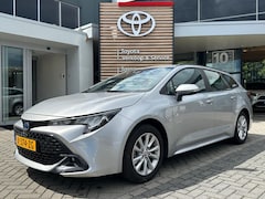 Toyota Corolla Touring Sports - Hybrid 140 CAMERA LICHTMETALEN VELGEN APPLE CAR PLAY/ANDROID AUTO